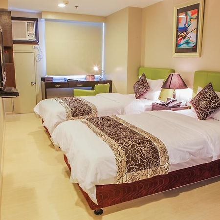 Pasig City فندق ذا إكستشانج ريجنسي ريزدنس مانجيد باي هيل المظهر الخارجي الصورة